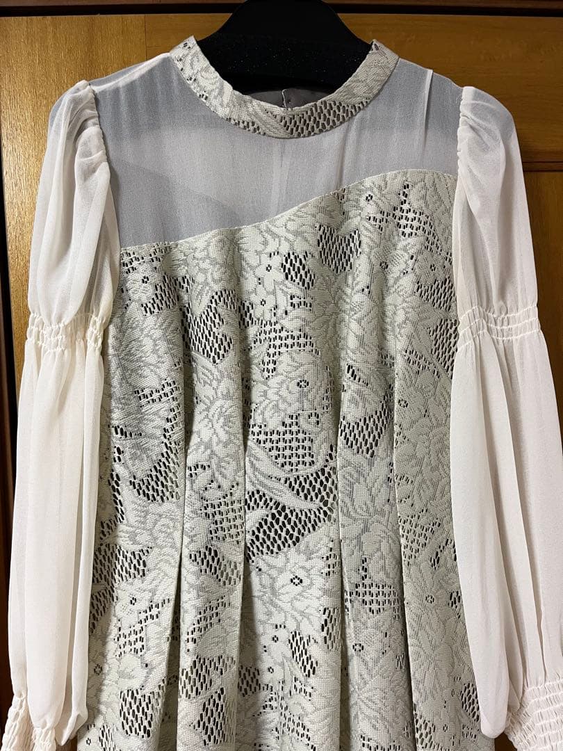 ANDRESD アシンメトリータックドレス　Mサイズ　オケージョンドレス　結婚式