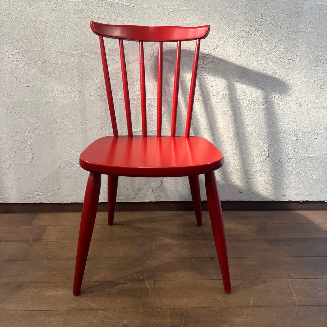 赤い木製チェア　【在庫処分価格】