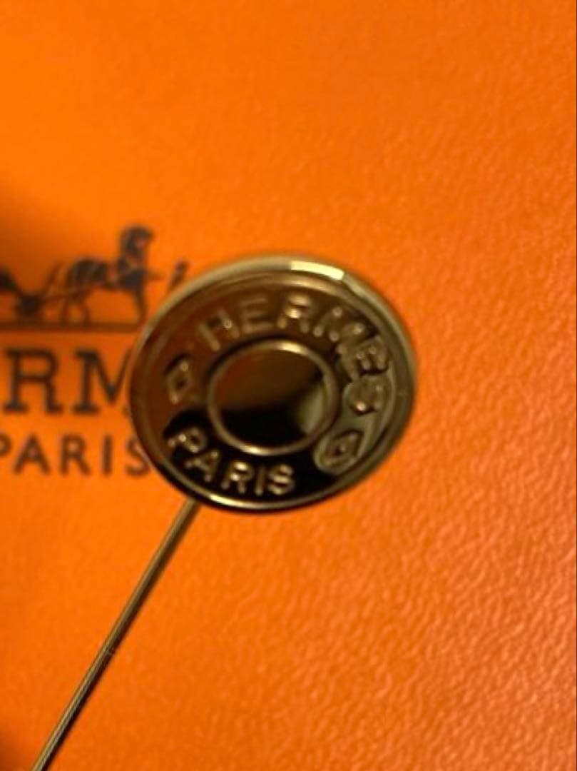 美品　HERMES エルメス　セリエ　ピンブローチ　ピンバッチ　ゴールド　箱付き