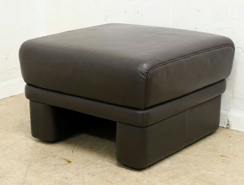 展示品！【ヒモラ社】総革 オットマン・スツール◆IDC大塚家具・ドイツ製