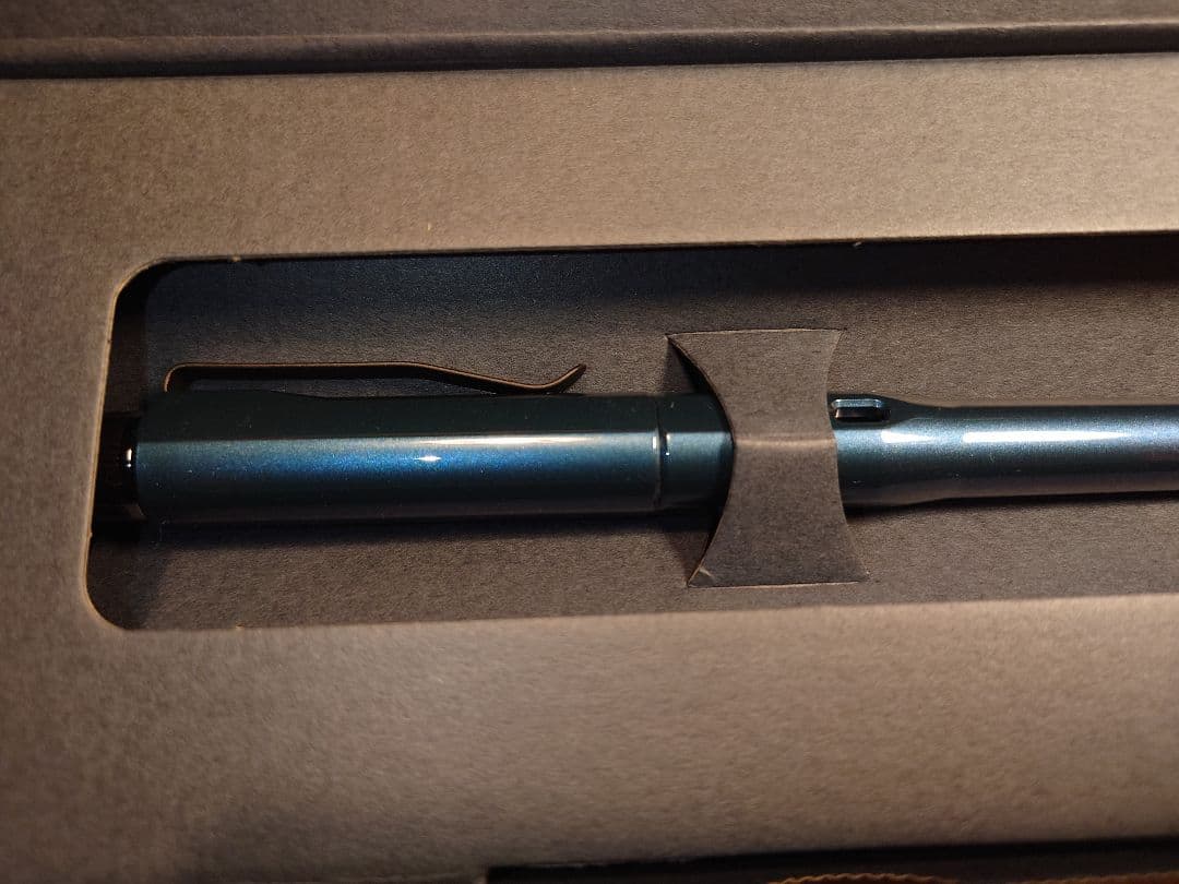 【新品未使用】KURUTOGA DIVE クルトガダイブ　アビスブルー