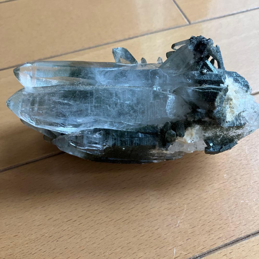 ガネーシュヒマール　原石