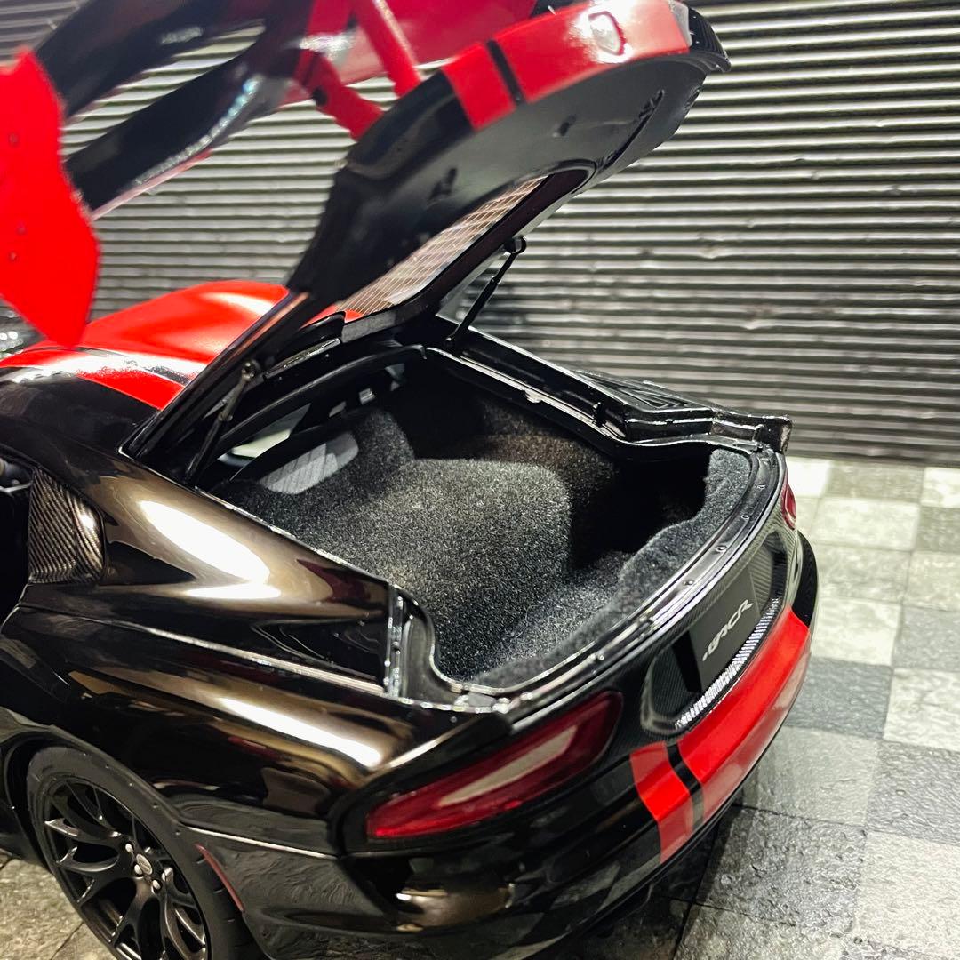 1/18 AUTOart ダッジ バイパー ACR 1:28エディション