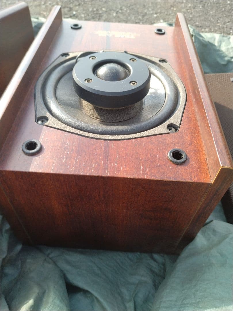 TEAC S-300 2WAY コンパクトスピーカー　ティアック