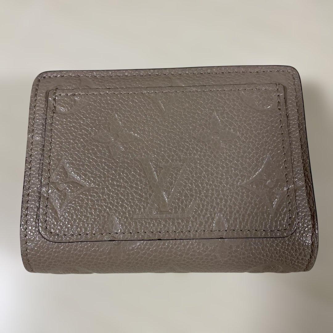 LOUIS VUITTON ポルトフォイユ・クレア トゥルトレール