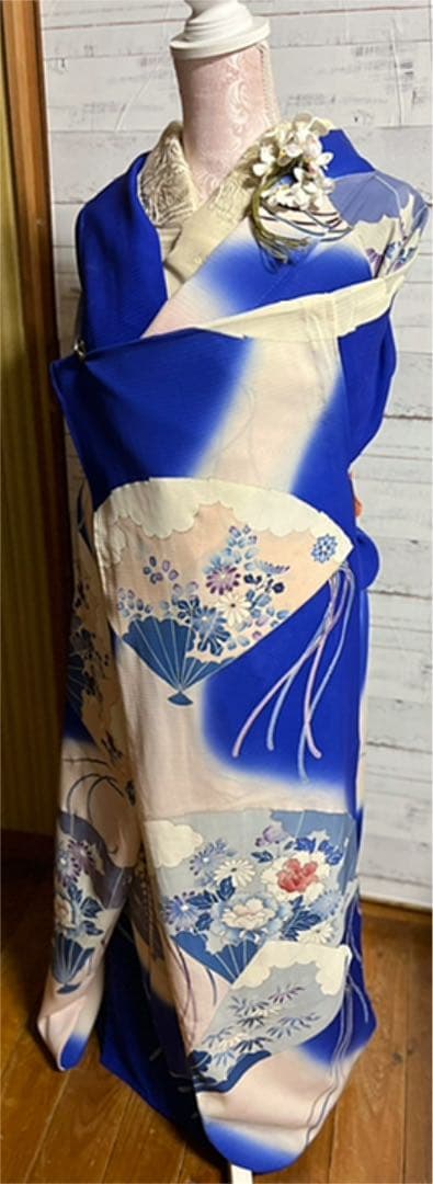 3539◆アンティーク着物正絹絽時代物振袖藍色に白ぼかし染め美しい扇面牡丹　逸品