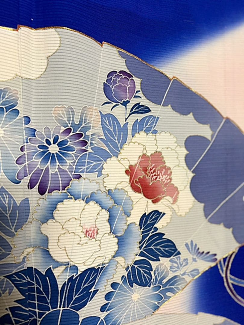 3539◆アンティーク着物正絹絽時代物振袖藍色に白ぼかし染め美しい扇面牡丹　逸品