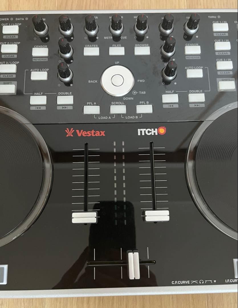 ⑧Vestax VCI-300 MK Ⅱ ITCH 付属品多数