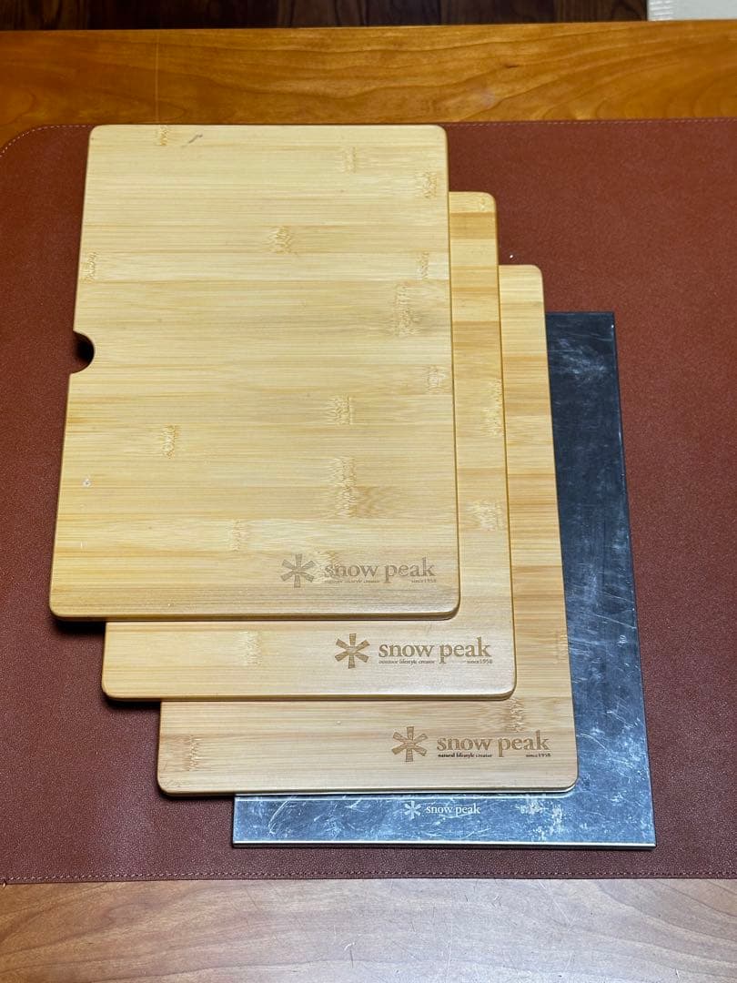  peak ウッドテーブルS3枚、ステンレストレーのセット販売