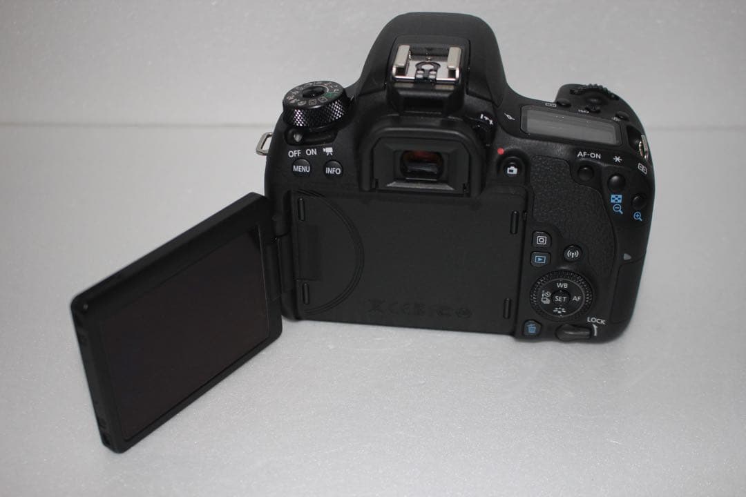 一眼レフカメラCanon EOS 9000D標準&望遠&単焦点レンズセット