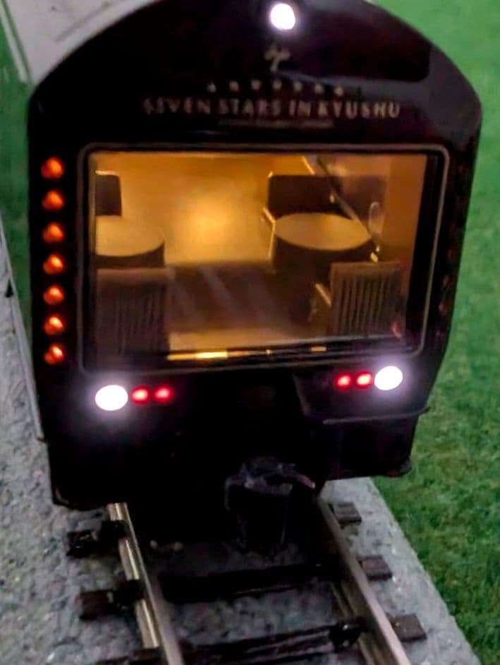 KATO　「ななつ星in九州」　クルーズトレイン　8両セット