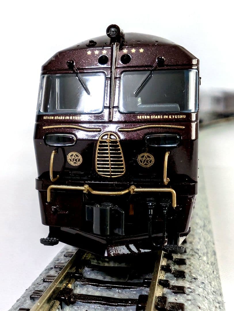 KATO　「ななつ星in九州」　クルーズトレイン　8両セット