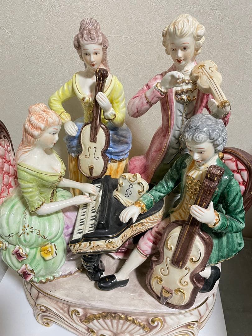 インテリア置物　カポティモンテ製 全長約40センチ