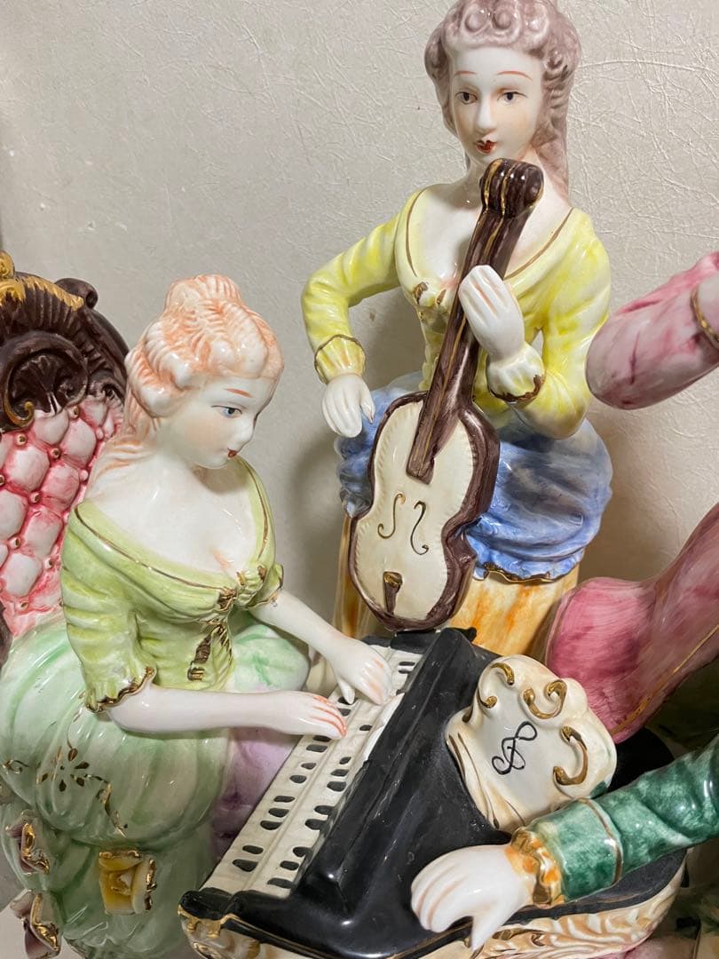 インテリア置物　カポティモンテ製 全長約40センチ