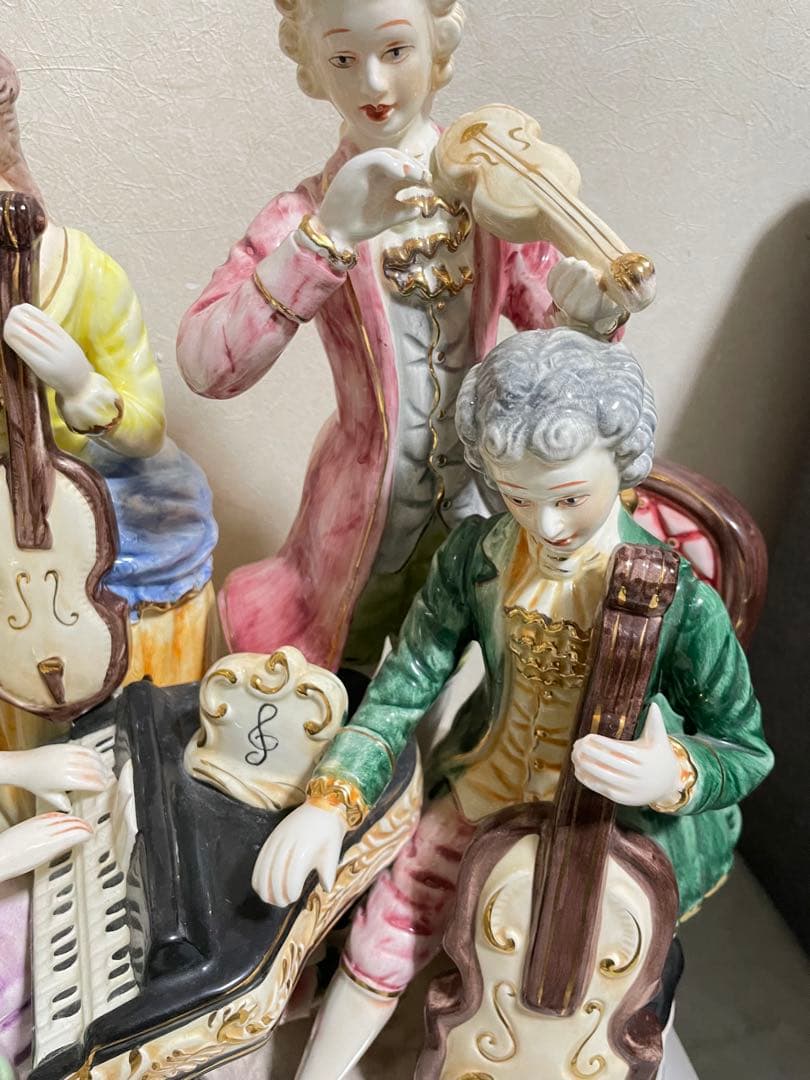 インテリア置物　カポティモンテ製 全長約40センチ