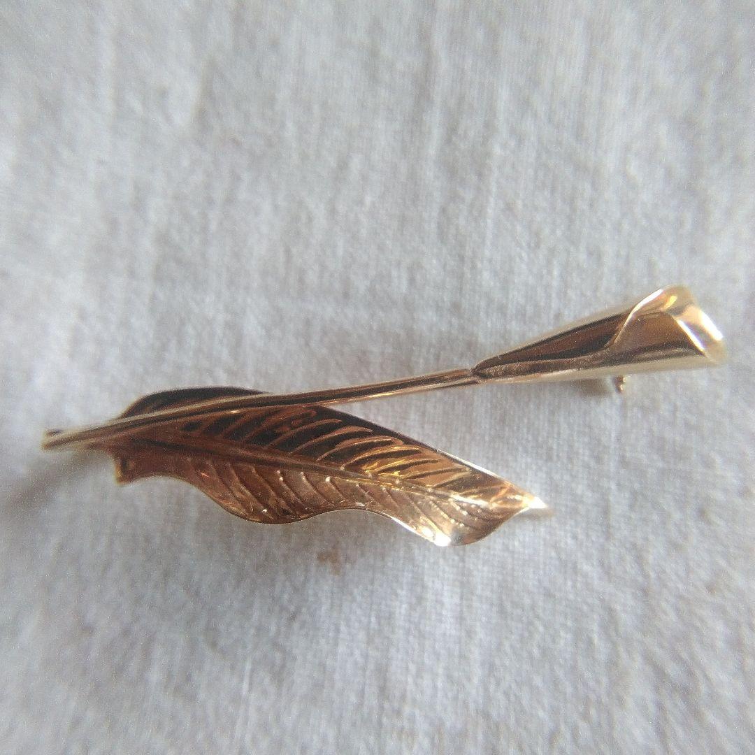 お*ん様 K18のブローチです。