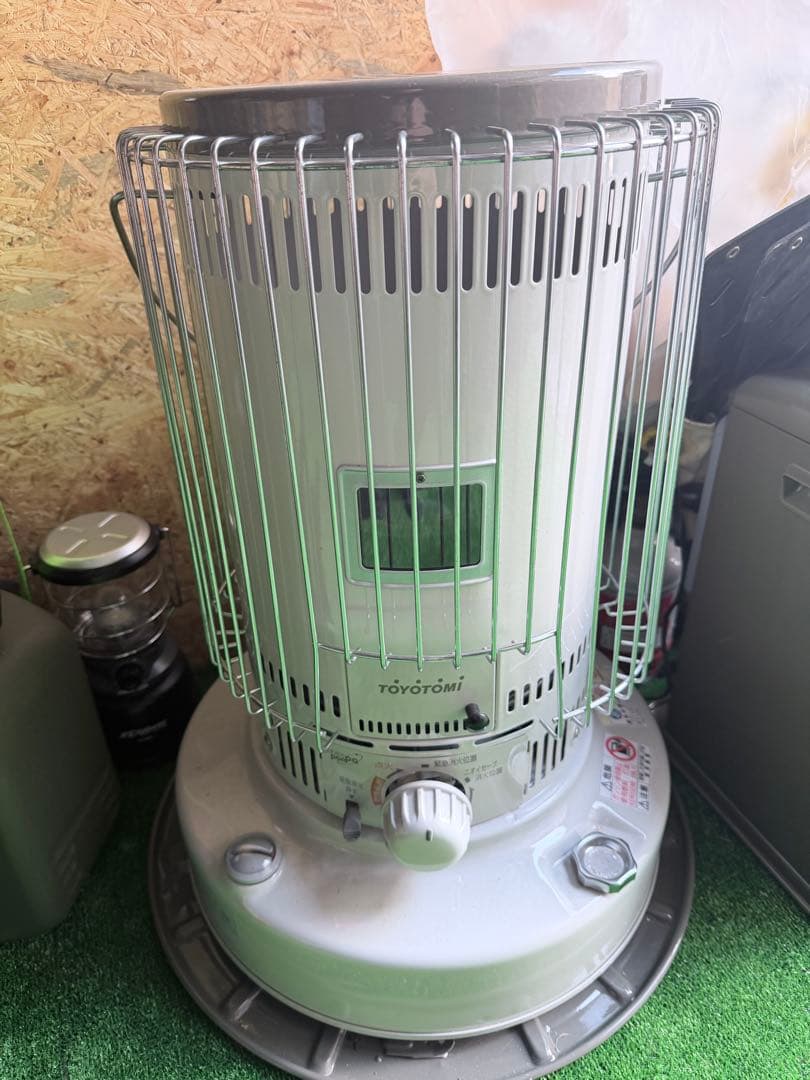引き取り限定　TOYOTOMI 石油ストーブ KS-67H