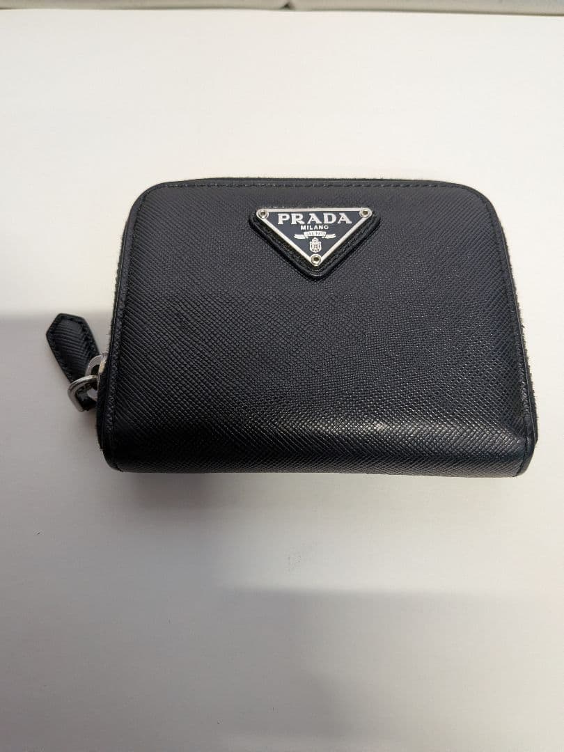 ひろす様　PRADA プラダ ケース