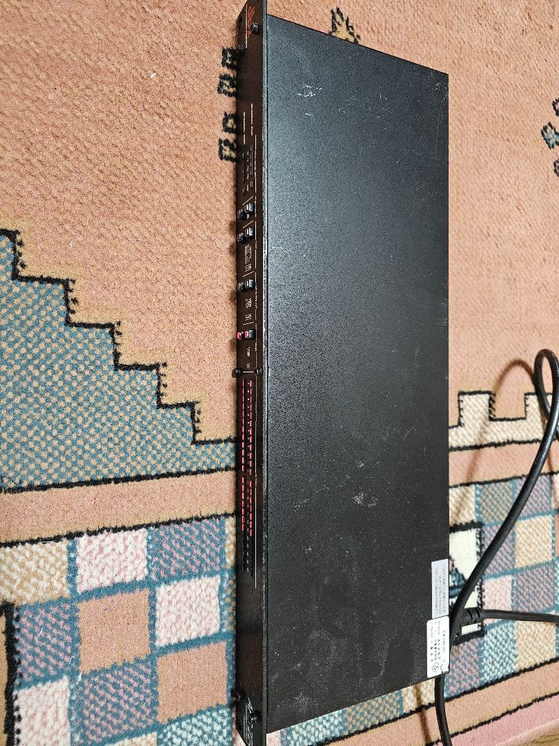 DBX フィードバックサプレッサー　AFS224