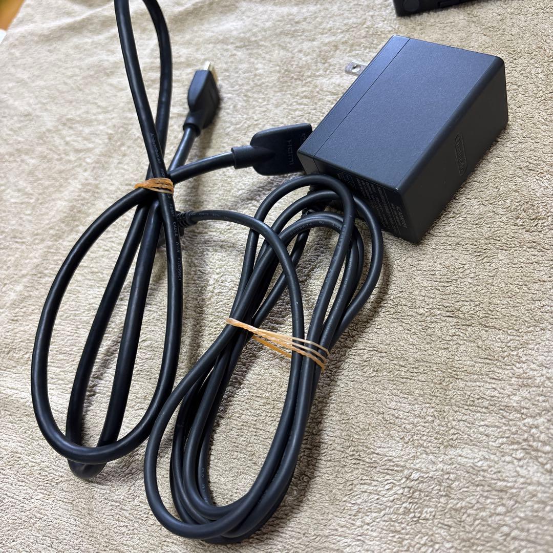 Nintendo Switch 本体 ブラック ピカチュウコントローラー