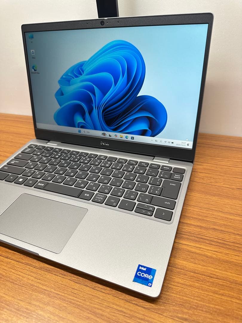 DELL latitude 3330 i7-1195G7 13.3インチ