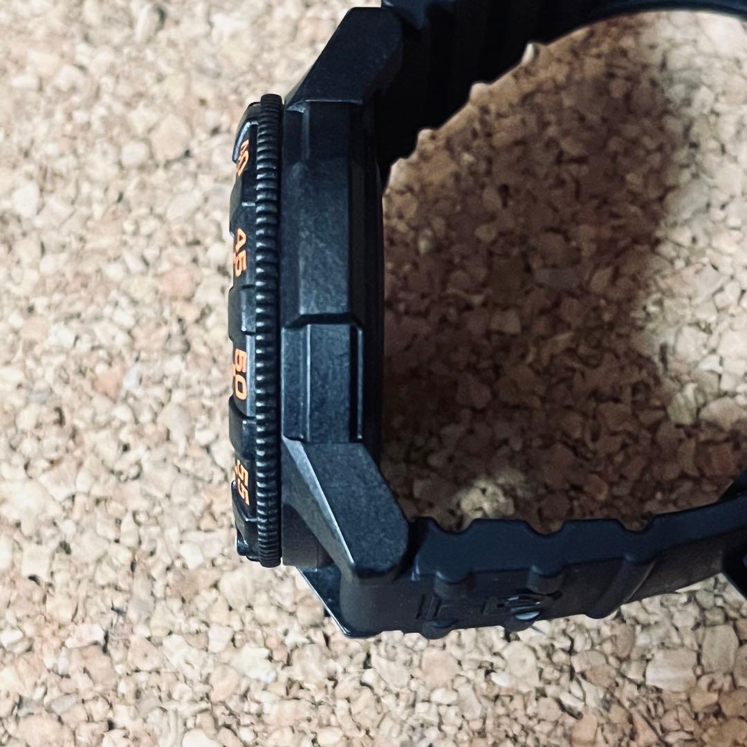 LUMINOXシリーズ0320／オレンジ カーボンケース