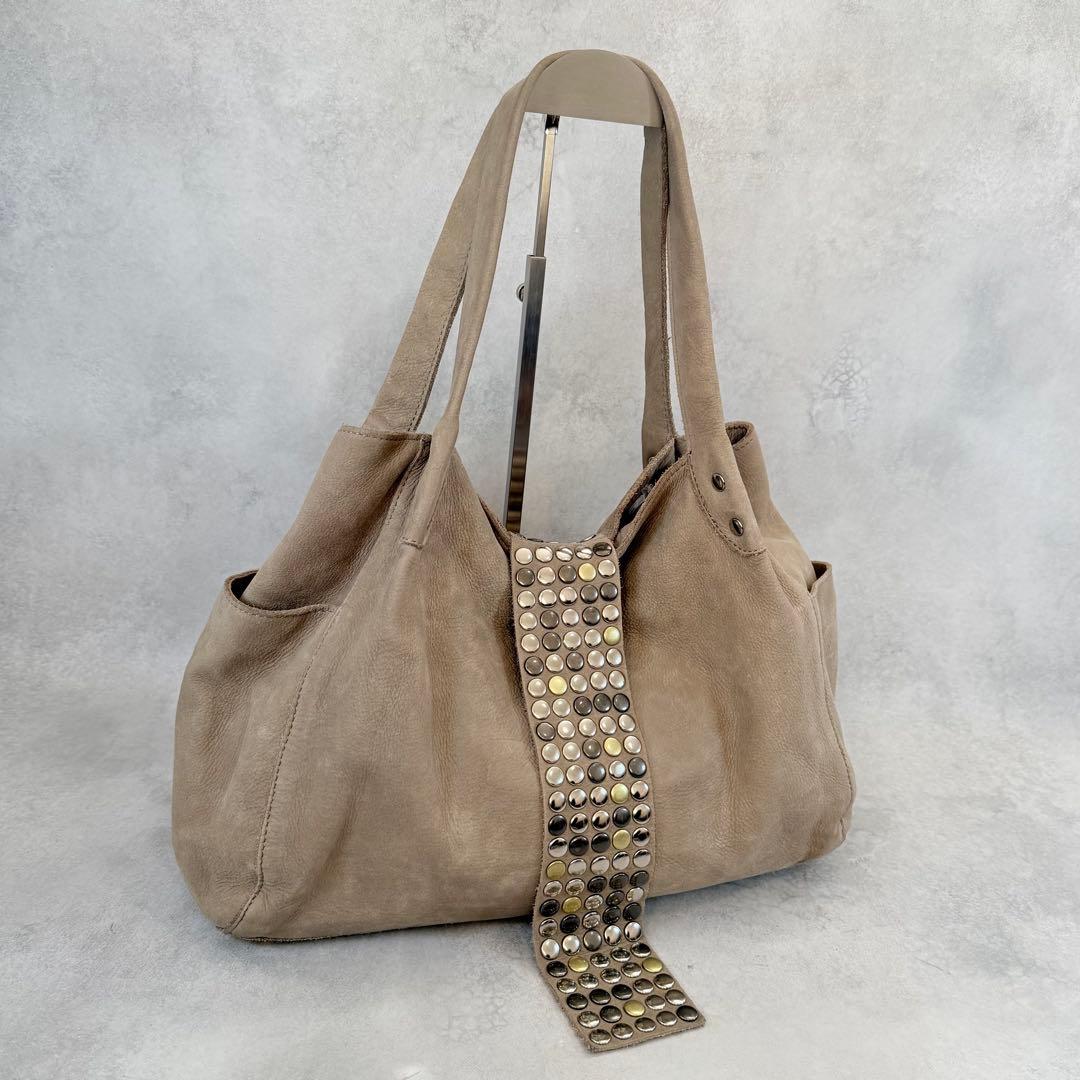 TRES スタッズ　ショルダーバッグ