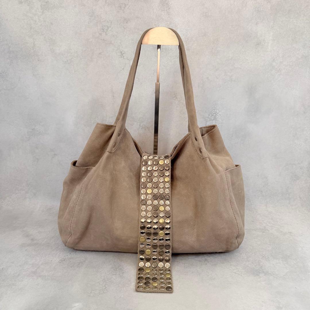 TRES スタッズ　ショルダーバッグ