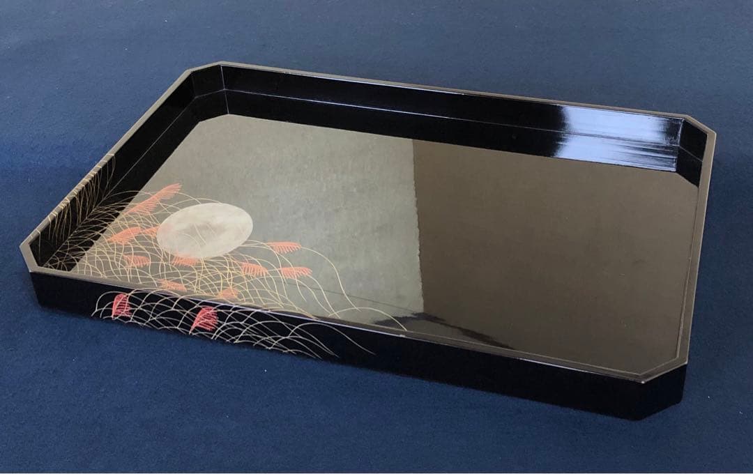 《レ》黒塗 月ススキ蒔絵 硯蓋 春正 木製漆器 共箱 251125え6