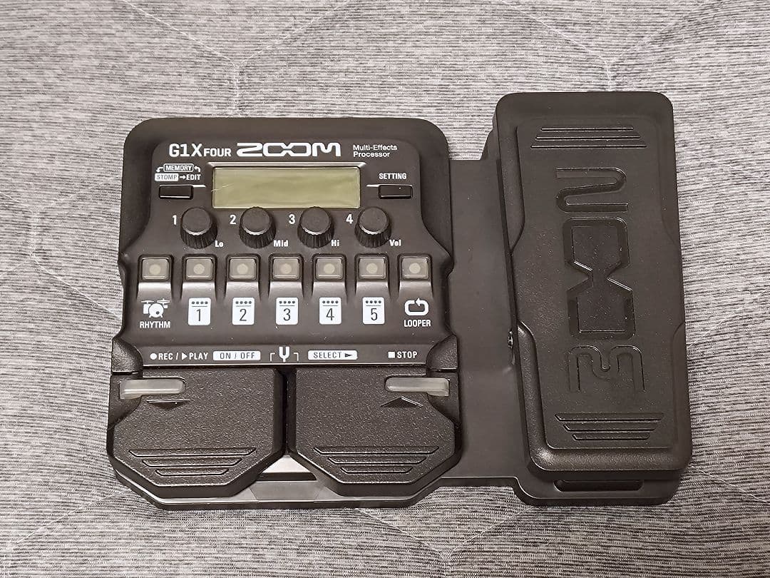 ZOOM G1X FOUR マルチエフェクター 中古品 G1X FOUR