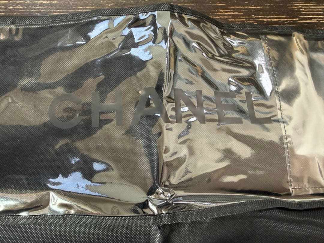 CHANEL ギフトボックス　ギフト袋　袋2枚　箱２つ　リボン　ロゴ入り袋付き