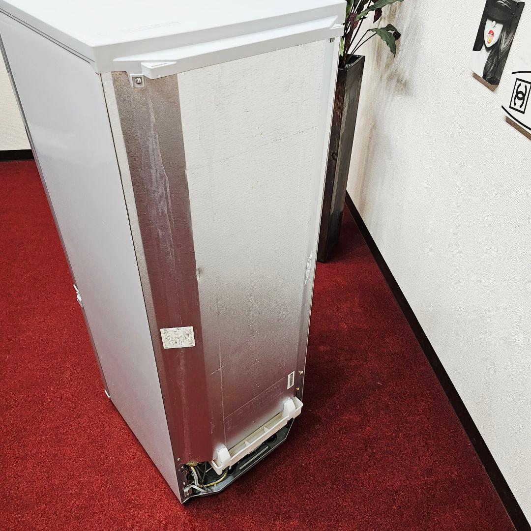 ホワイト冷凍庫 透明棚付き