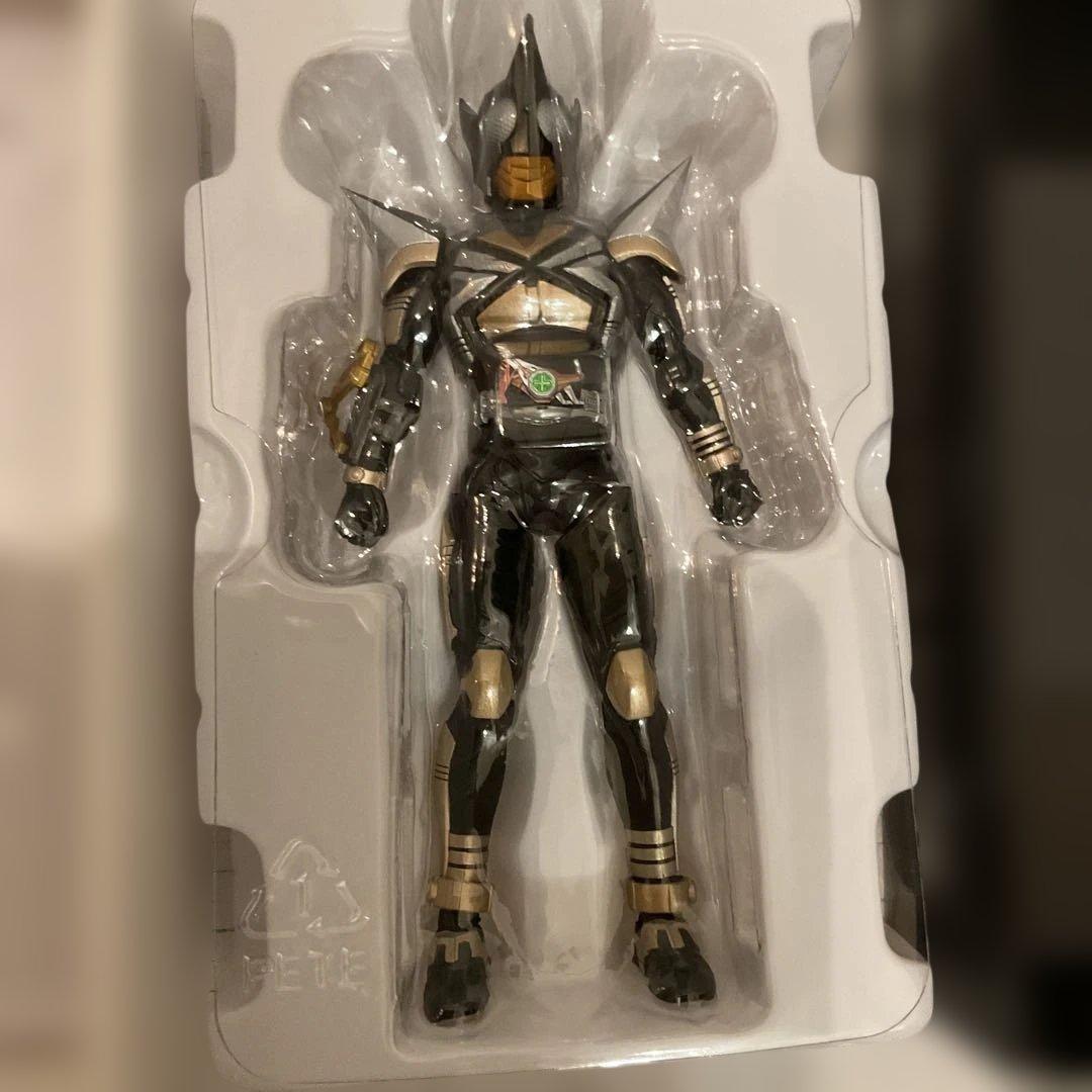 S.H.Figuarts 真骨彫 仮面ライダーパンチホッパー