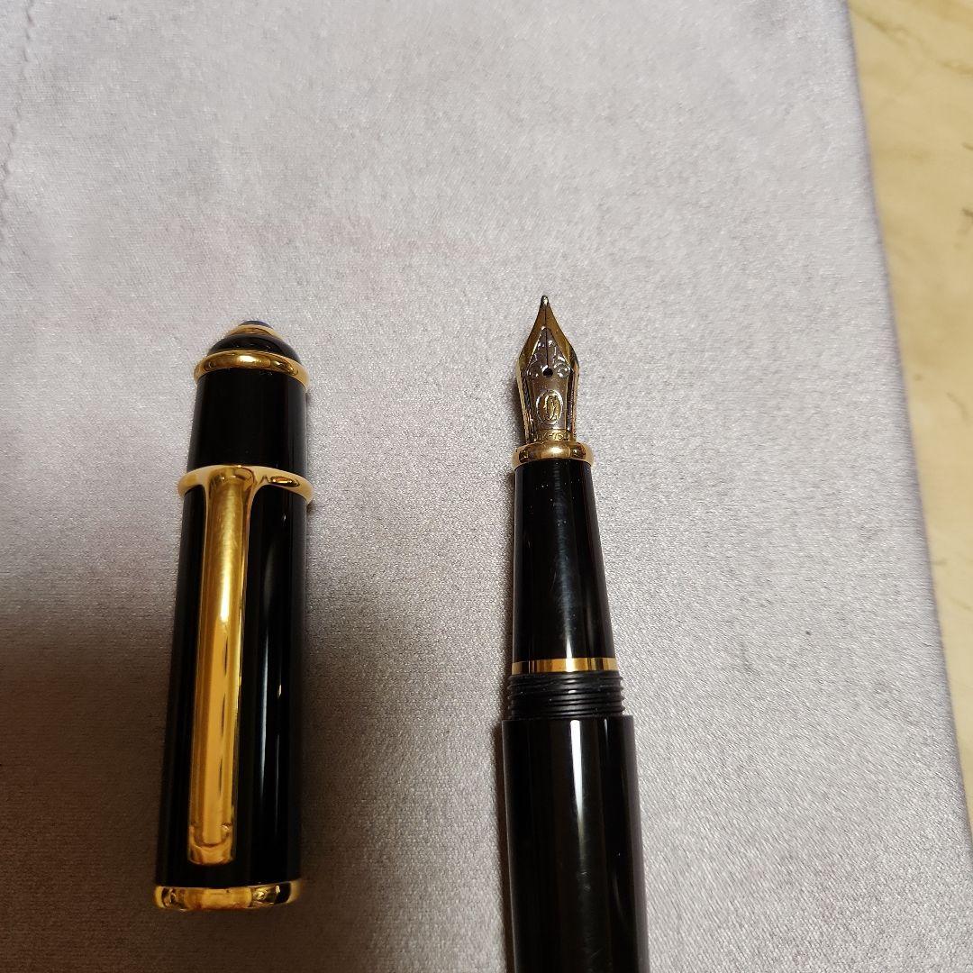 Cartier 万年筆 黒 ゴールド装飾