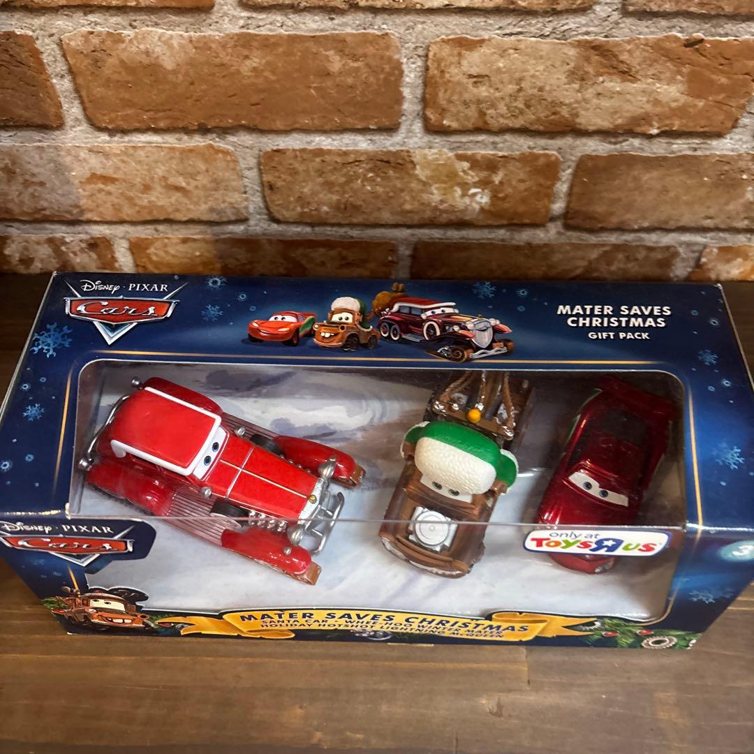 カーズミニカーMater Saves Christmas Gift Pack