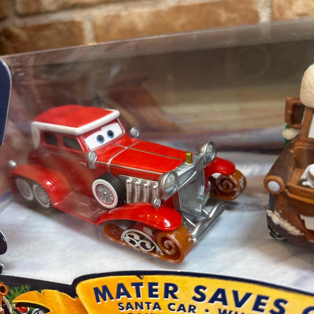 カーズミニカーMater Saves Christmas Gift Pack
