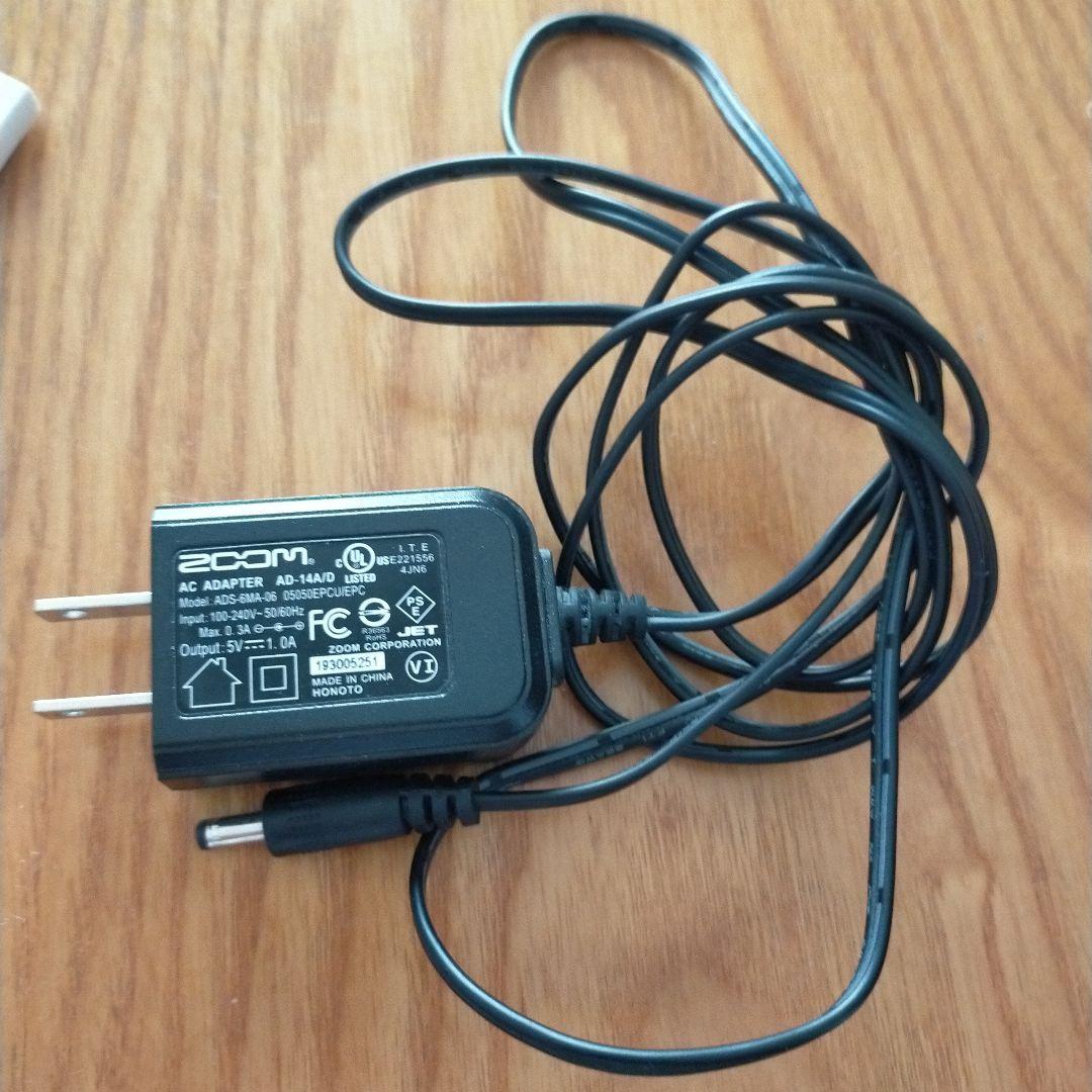 ZOOM R24 レコーダー・インターフェース