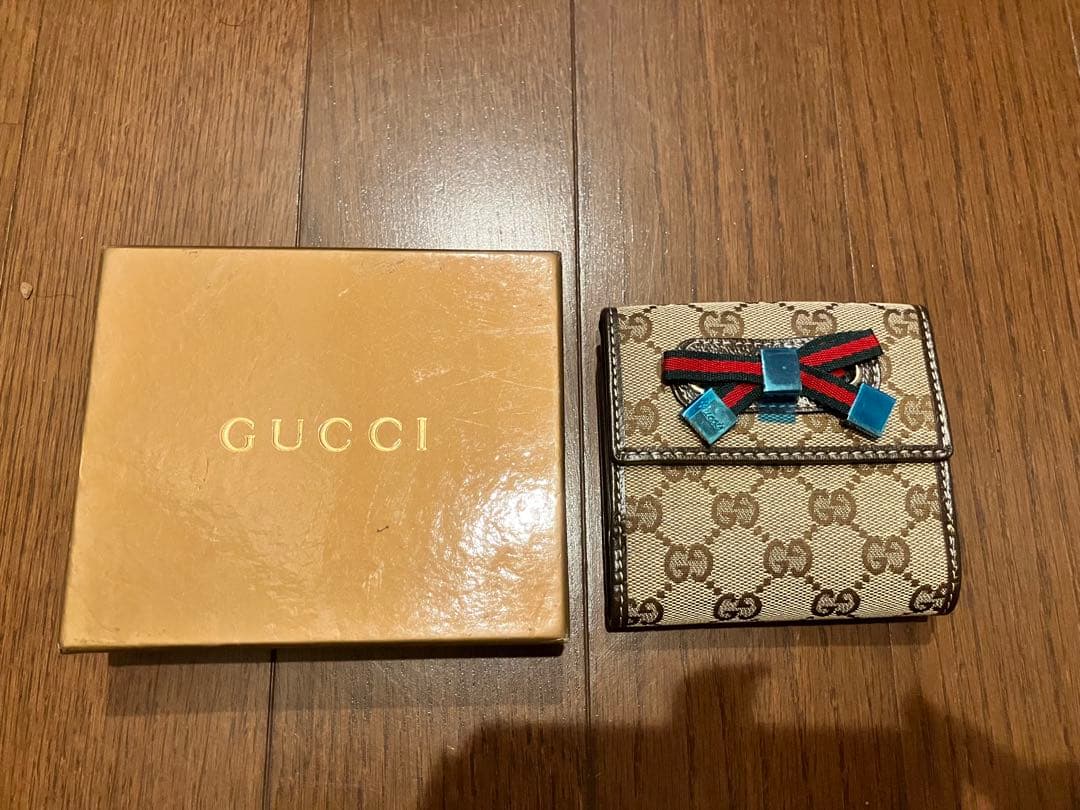 GUCCI 二つ折り財布 GGパターン