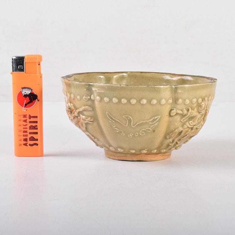 中国　唐　越州窯　青磁　葵花形貼花　茶碗　輪花碗　時代箱　V　R7780