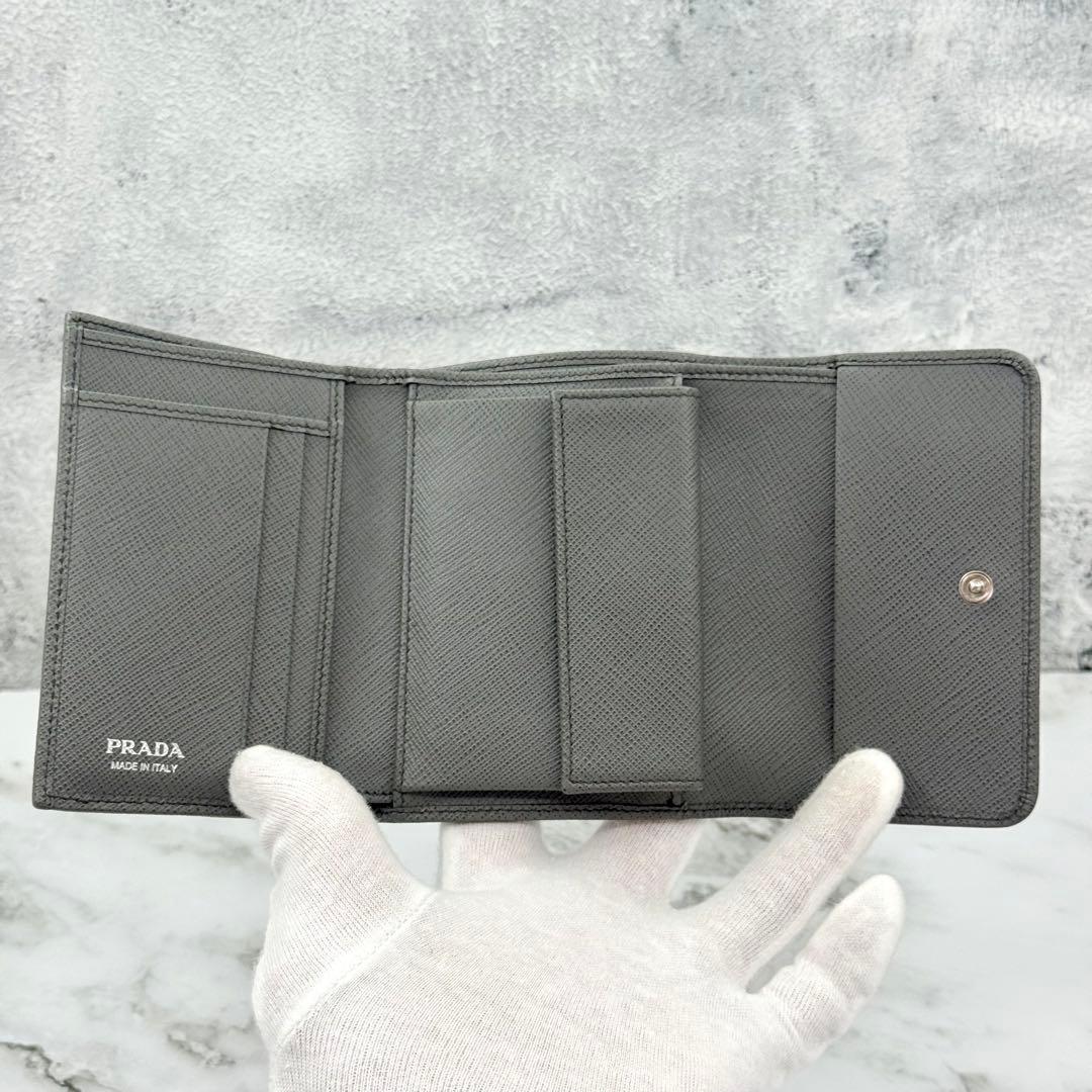 ◆◆mer＊さん専用◆◆【美品】PRADA プラダ 三つ折り財布 サフィアーノ