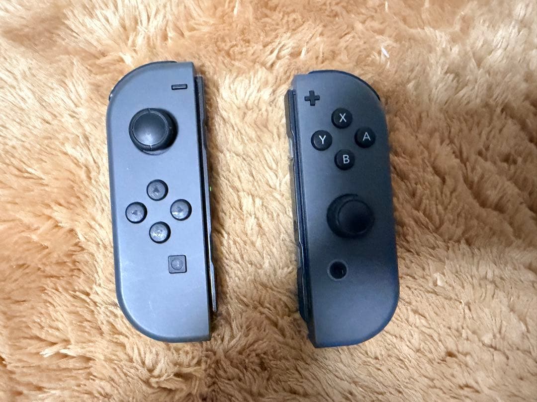 Nintendo Switch 本体 【箱無し、コントローラストラップ無し】
