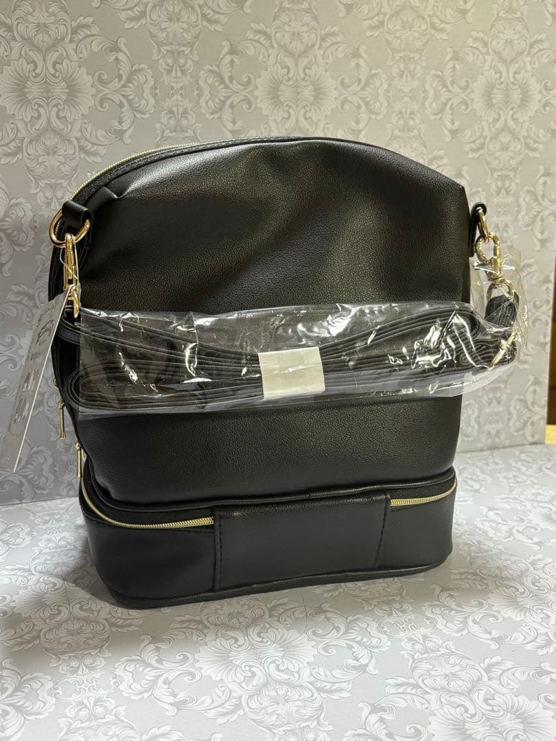 サンリオ　エンジョイアイドルシリーズ　ぬいぐるみショルダーバッグ　黒　ブラック