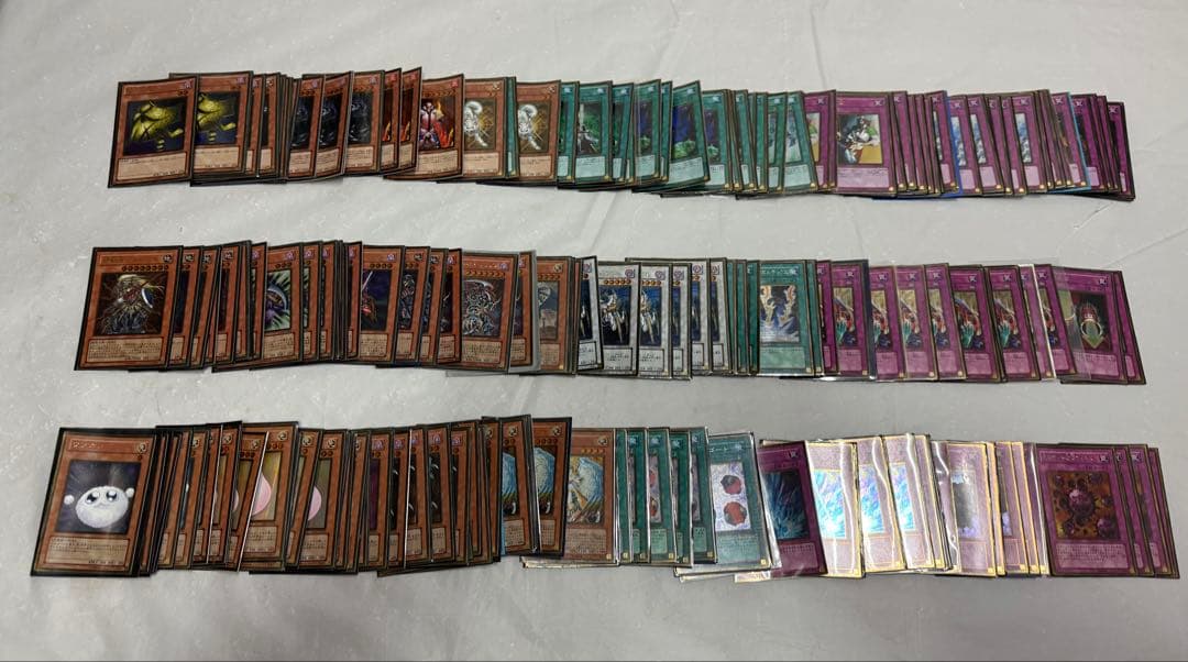 遊戯王カード　ゴールド関連のみ合計692枚　GS01〜6 GDB1 GP16