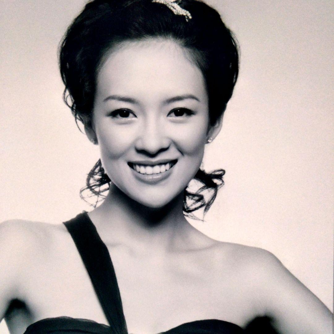 チャオ・リーイン直筆サイン入り超大型写真…