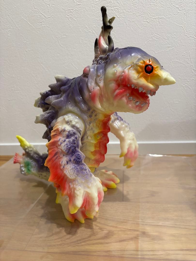 JETTURRE カイサンダー 蓄光成形 希少色 美品 約28㌢ ソフビ