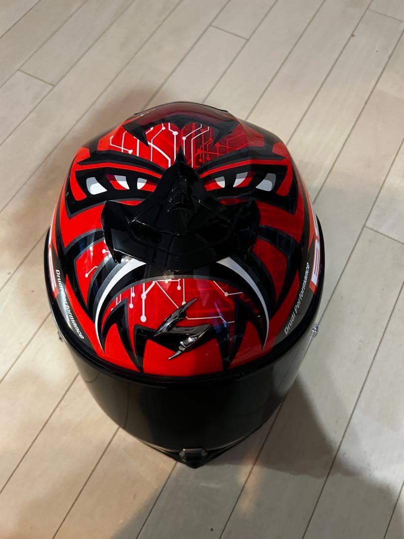 「値下げ可」Scorpion フルフェイスヘルメット クアルタラロ