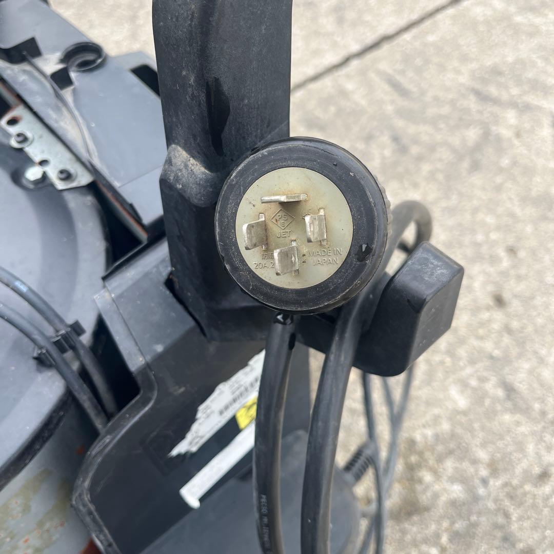 ケルヒャー業務用高圧洗浄機本体 温水式 中古