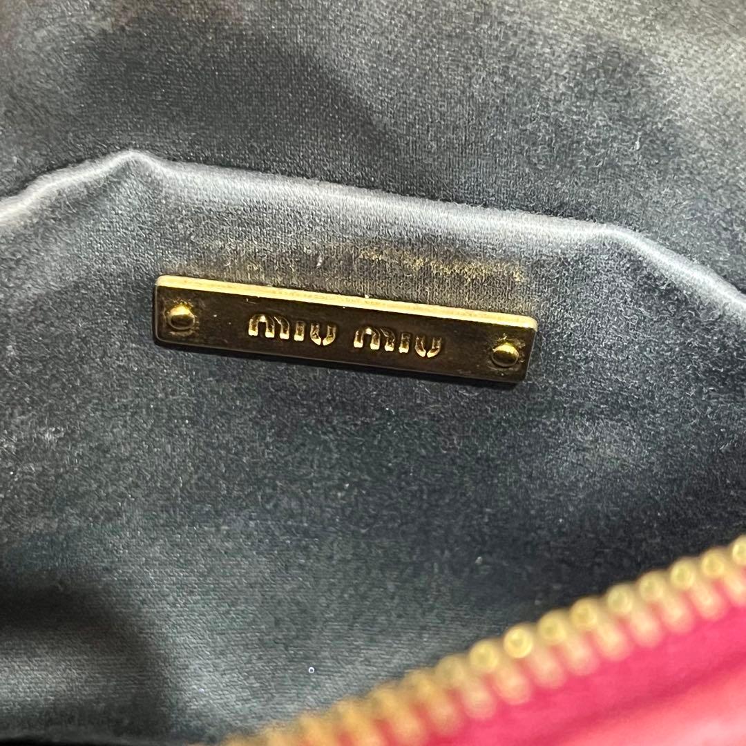 定番　ミュウミュウ　ショルダーバッグ　ピンク　バッグ　レディース　マテラッセ