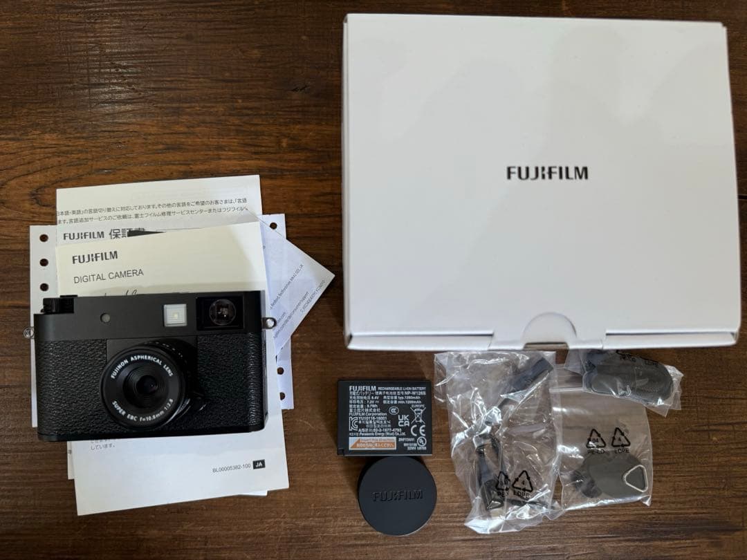 FUJIFILM X-HF1 x-half ブラック(黒)