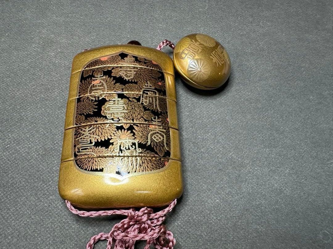 蒔絵　印籠　漆器　古美術品　 細密細工　骨董　アンティーク　彫刻 工芸品